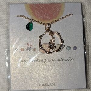 Floral Pendant Necklace